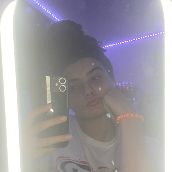 Meet your Posher, Alex - Picture 1 of 1